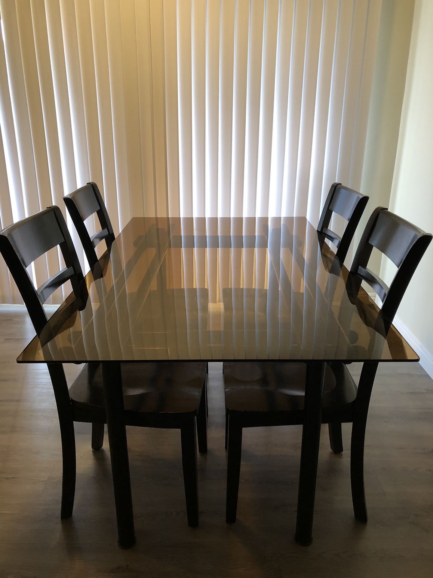 Dining table with all 4 chairs included!