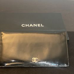 PreLoved Vintage Chanel Bifold Wallet with Box