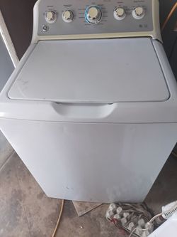 GE Top Load Washing Machine & gas Dryer set