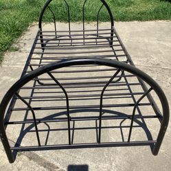 Metal Bed Frame Size Twin