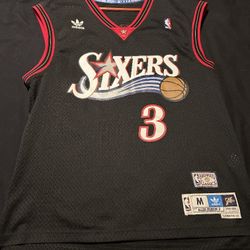 IVerson Jersey Size 40 In Mens 