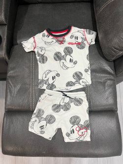 Disneyland baby set