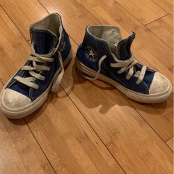 Size 12 Kids Converse 