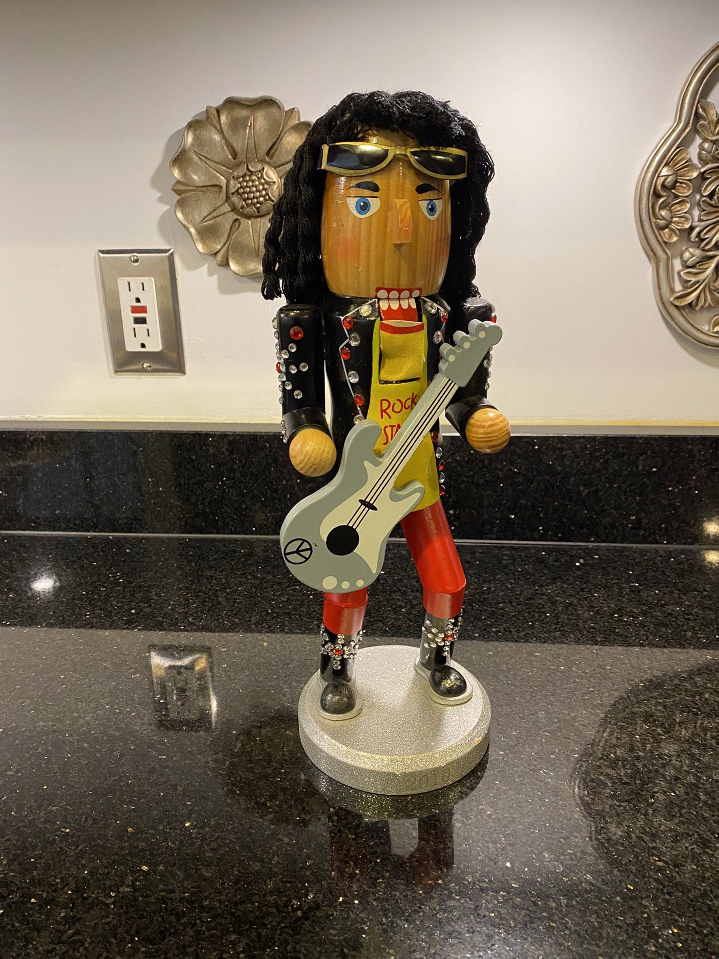 Rock Star Rock & Roll 2010 Limited Edition 14" Nutcracker 4395/27003