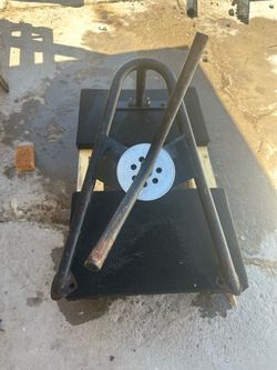 Spare tire holder