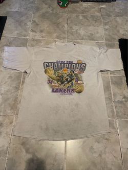 Vintage Men’s LA Lakers 2002 NBA Championship Kobe/Shaq Graphic T-Shirt XL