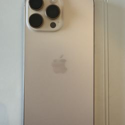 iPhone 16 Pro Max 256GB – AT&T Locked – Excellent Condition