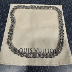 Celine Triomphe FTT3273 Necklace metal Silver