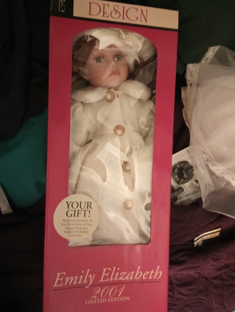 Emily elizabeth hotsell 2001 porcelain doll