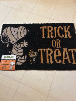 Snoopy outdoor mat