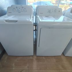 FEBRUARY SALE! Hotpoint 4.0 cu. ft. Capacity Top Load Washer with Heavy-Duty Agitator / Hotpoint 5.9 cu. ft. Capacity Rear Controls Gas Dryer