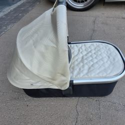 Uppa Baby Bassinet Cream/ Black