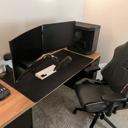 Full High End Streaming/Gaming Setup