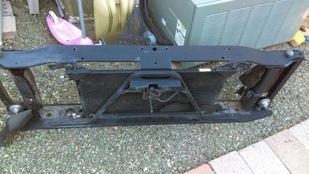Radiator support chevy silverado 2007
