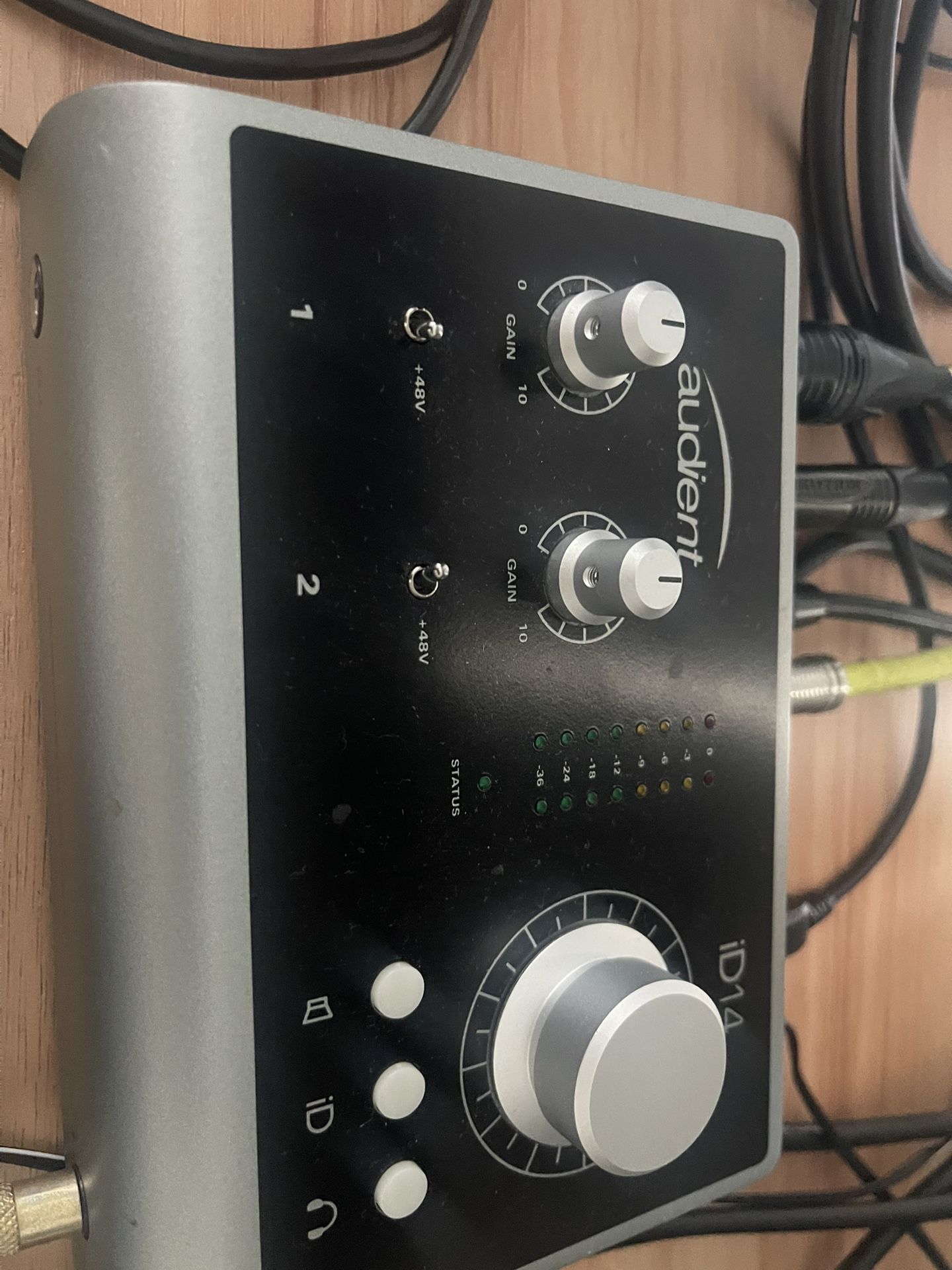 Audient ID14