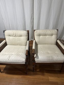 Accent Chairs