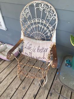 Vintage wrought iron chairs/ sillas antiguas