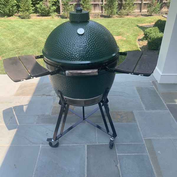 Big Green Egg size LargeGet ready to Smoke That Turkey!! for Sale in