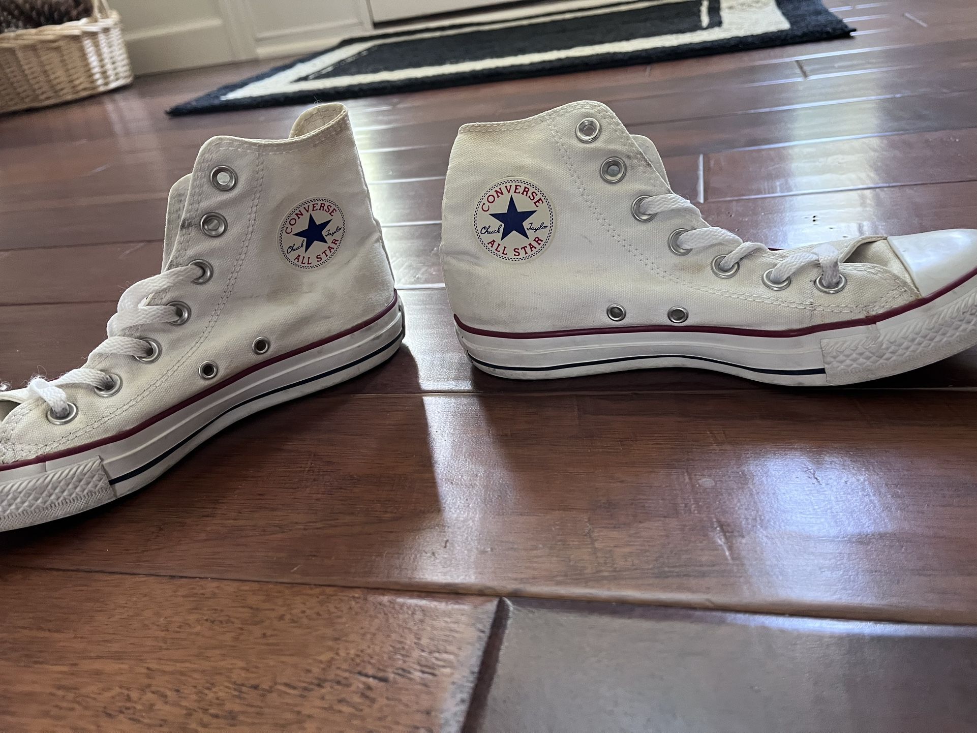 Converse White