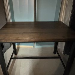 Modern Desk And Chair 