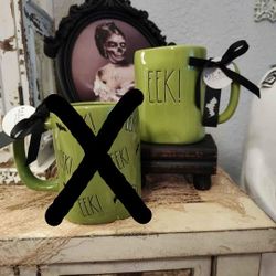 Rae Dunn "EEK" Mug 