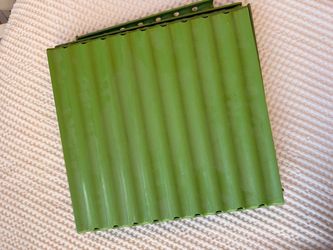 Sushi case green plate