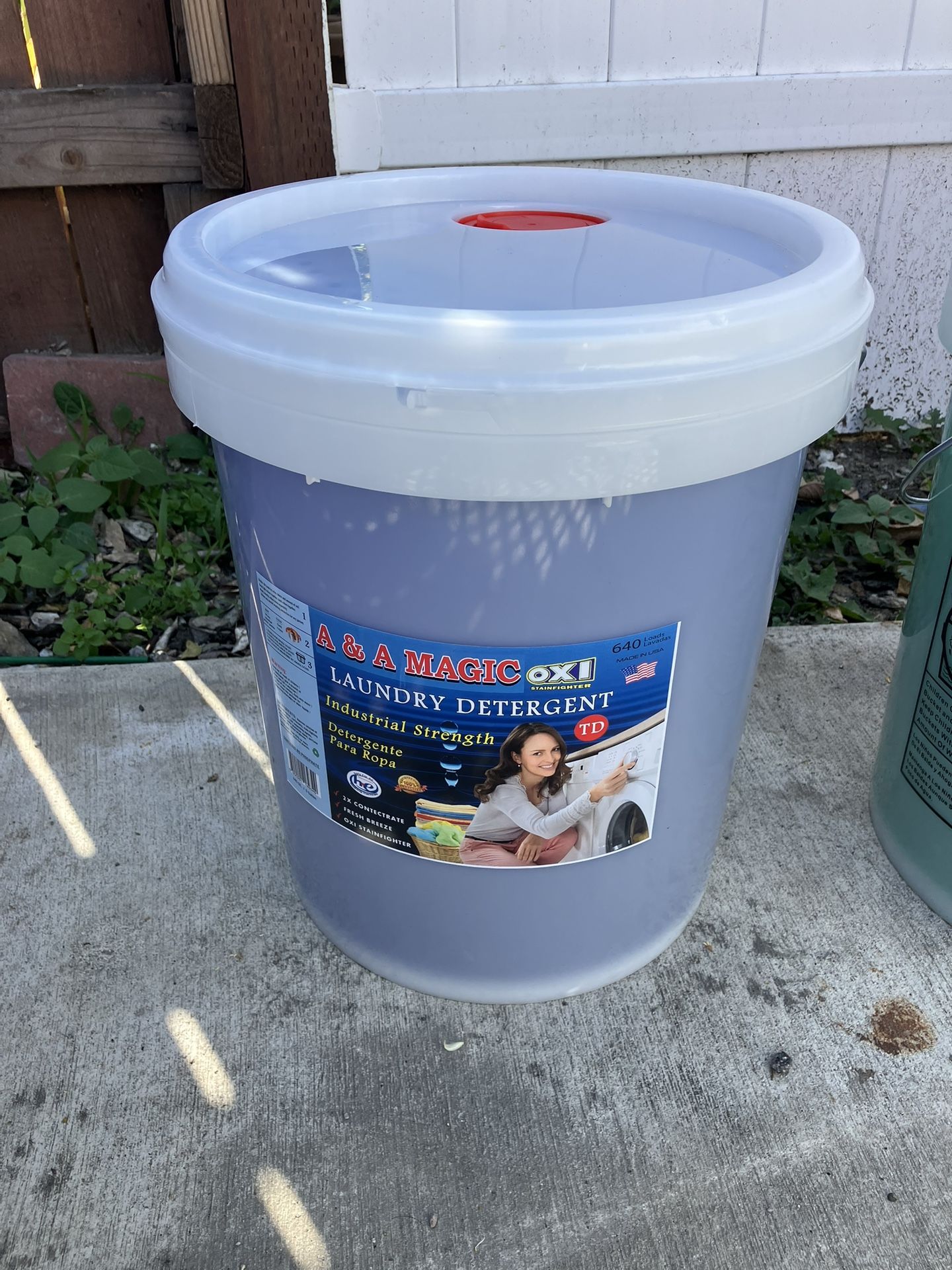 LAUNDRY DETERGENT 5 GALLONS