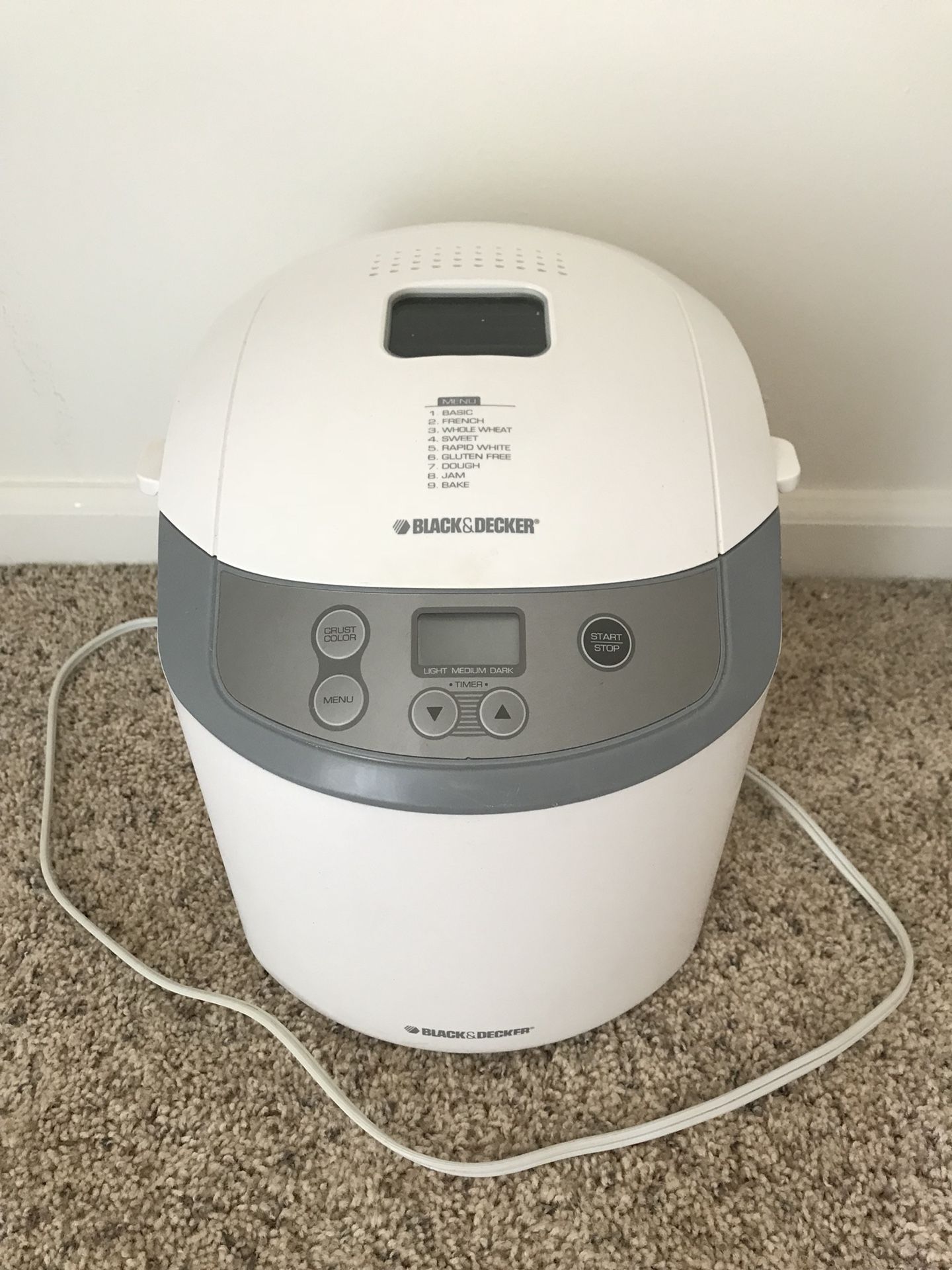 BLACK+DECKER Bread Maker, Bread Machine, White, BK1015W