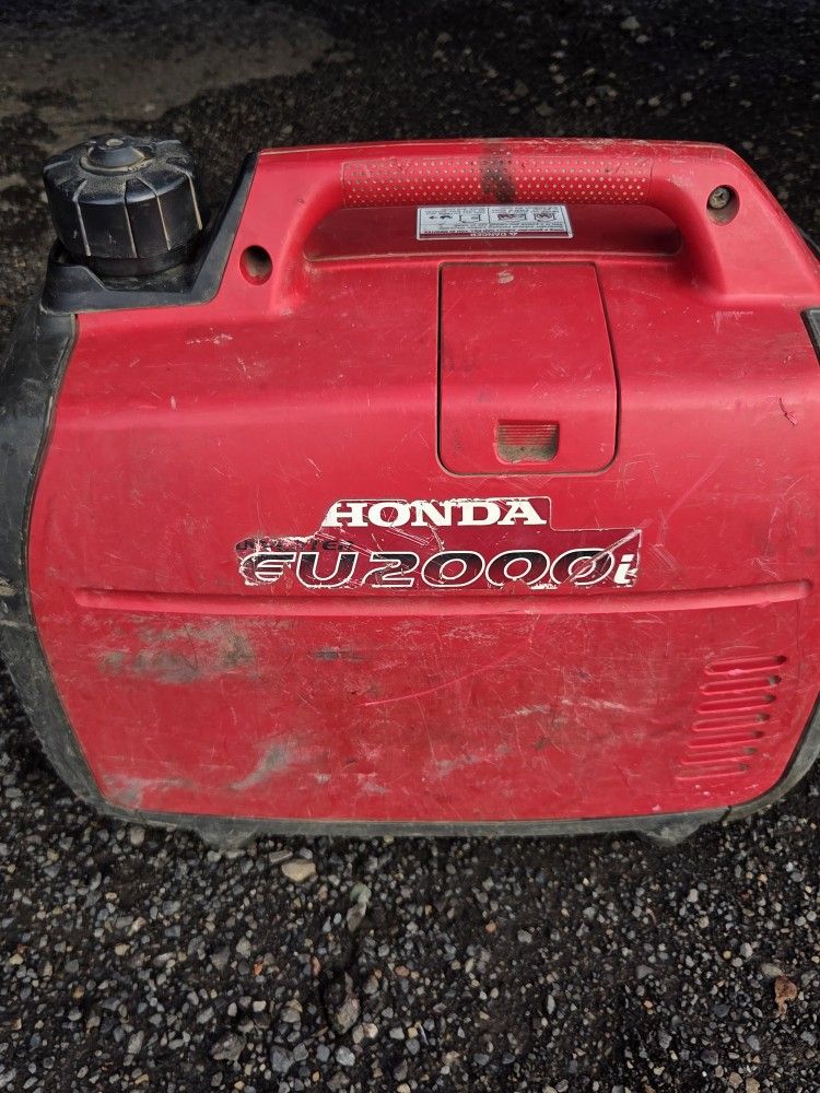 Honda Eu2000i Super Quiet Generator