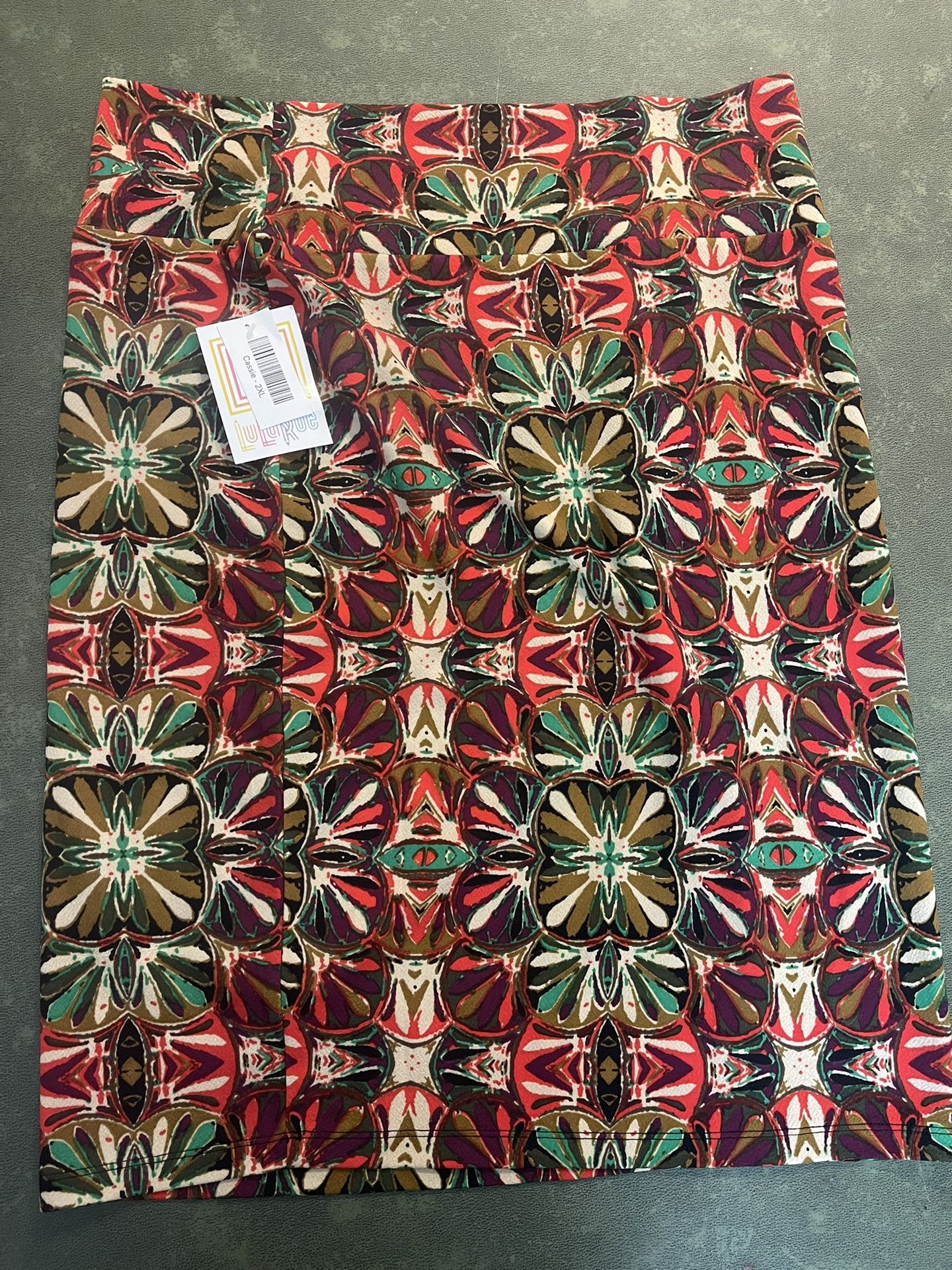 gorgeous lularoe cassie skirt 2xl-new