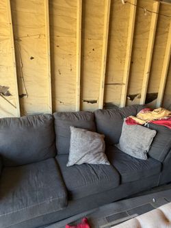 Sectional couch