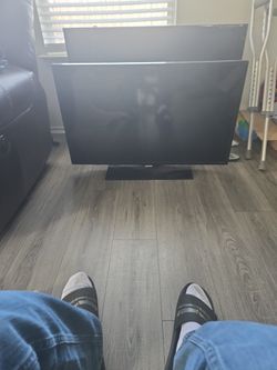 Samsung 40 In TV UN40EH6000