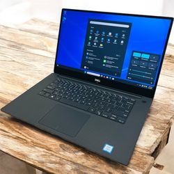 Dell i9 15.6” 4K touchscreen laptop workstation / Windows 11 Pro / Camera / SSD 1TB / RAM 32GB / Fingerprint / Backlit