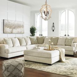Beautiful Stunning very Nice Sectional!