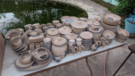 HUGE Collection of Pfaltzgraff Dishware