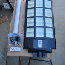 1000 Watts Solar Street Light Come With Remote Control And Post