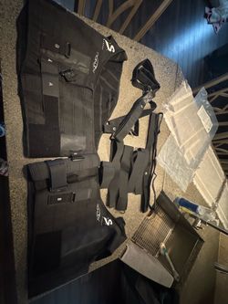 Donjoy Shoulder Stabilizer Braces - Used