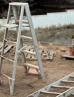 Aluminum Ladder