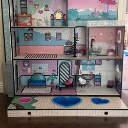 LOL Doll House