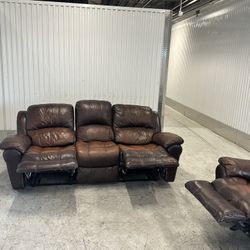 Comfy brown leather recliner sofa set🔥🔥🔥