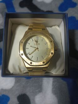 Montres Prestige X Invictas Gold Watch