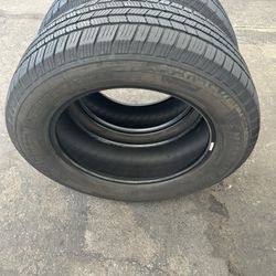 2. Tires. 235. 65. 18. Michelin.