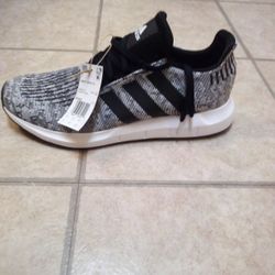 Adidas Swift Run Sneakers 