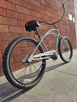 Electra 26 inch beach cruiser bike $190