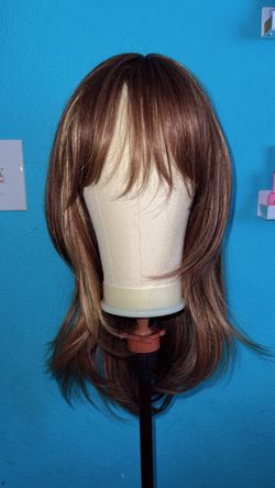 Heat Resistant synthetic, Wavy Ombre Wig,  Blond  ,24”