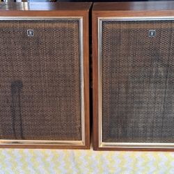 AKAI Speakers 