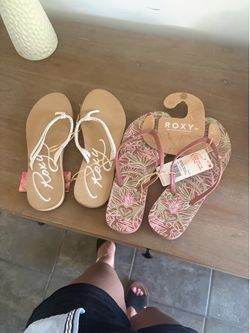 New Roxy women’s sandals two sizes