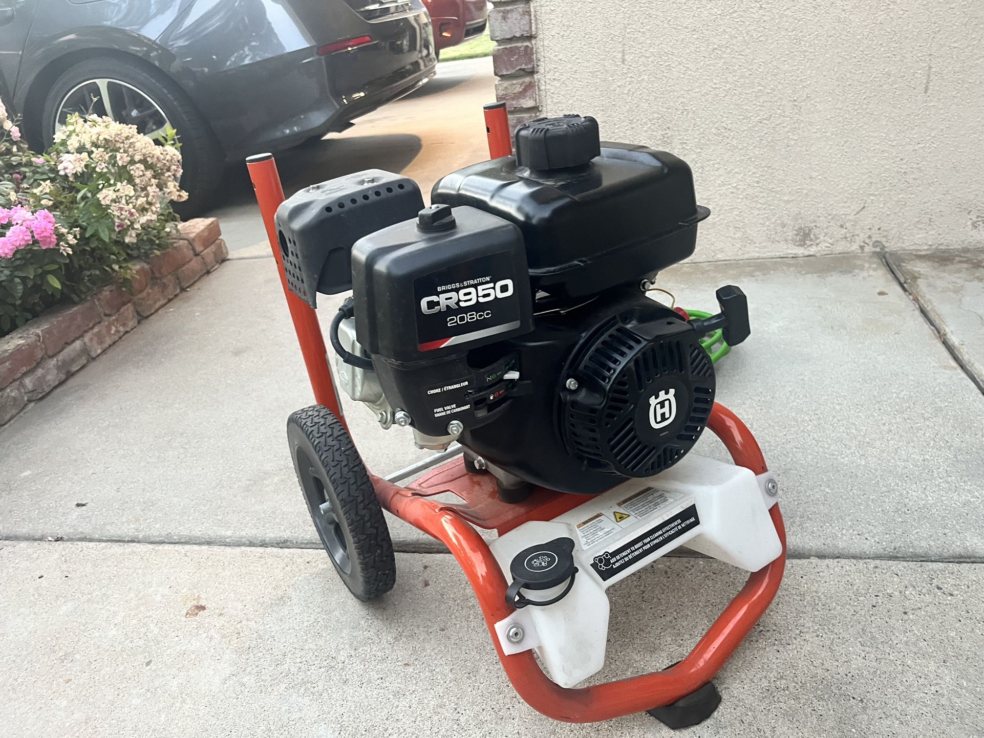 3300 psi Husqavarna Pressure Washer $275 obo