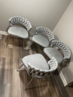 Chairs (Set of 4)
