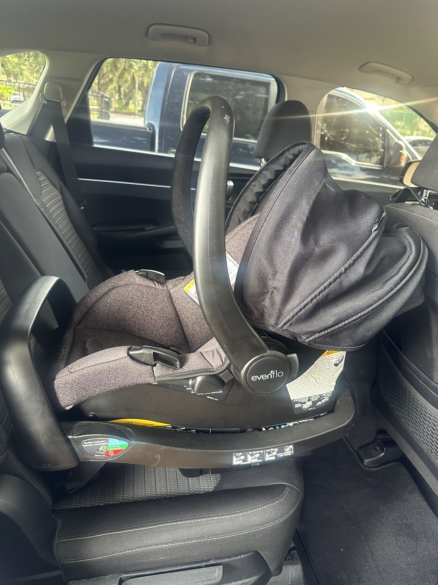 Evenflo Pivot Travel System